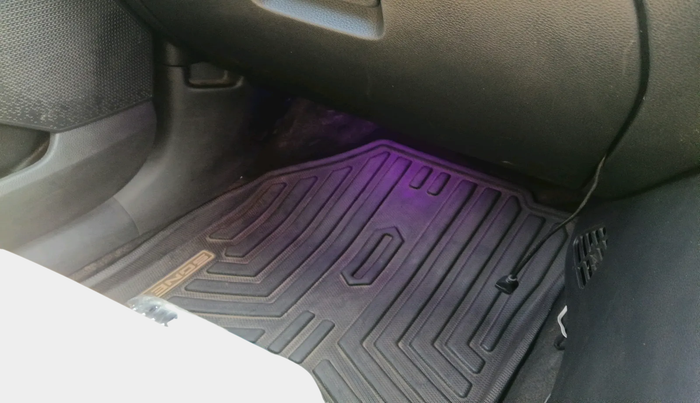 2023 KIA SONET HTE 1.2, Petrol, Manual, 54,661 km, interior