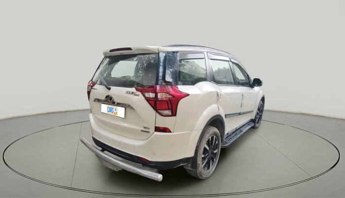 2018 Mahindra XUV500 W11 (O) AWD AT, Diesel, Automatic, 1,30,676 km, exterior