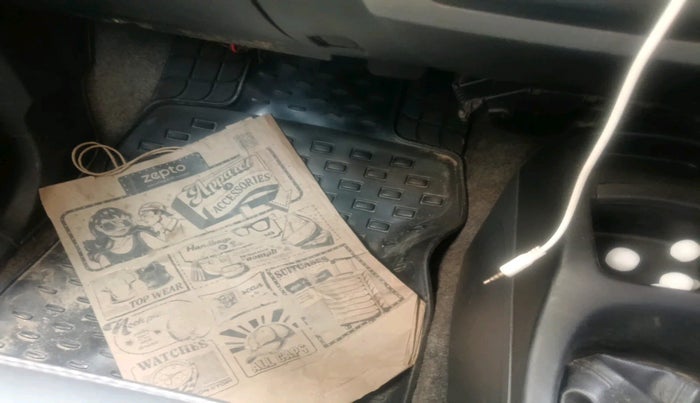 2012 Maruti Wagon R 1.0 LXI CNG, Petrol, Manual, 1,52,827 km, interior