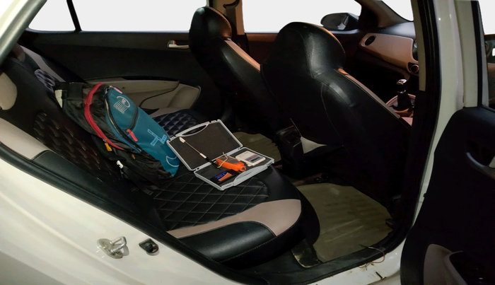 2015 Hyundai Grand i10 SPORTZ 1.2 KAPPA VTVT, Petrol, Manual, 74,302 km, interior