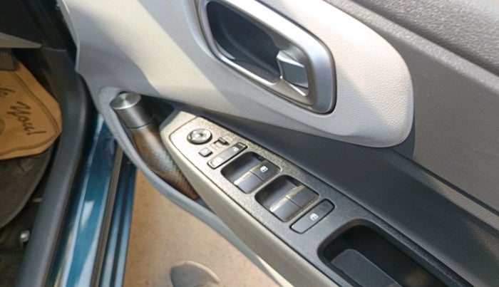 2022 Hyundai GRAND I10 NIOS SPORTZ AMT 1.2 KAPPA VTVT, Petrol, Automatic, 26,738 km, interior