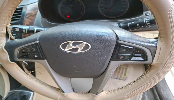 2015 Hyundai Verna FLUIDIC 4S 1.6 VTVT S, Petrol, Manual, 66,136 km, interior