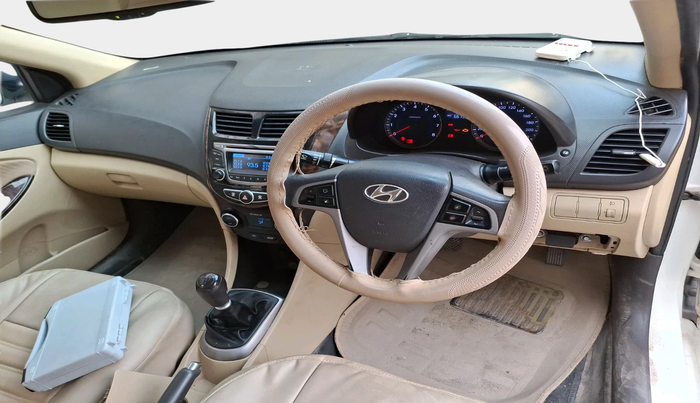 2015 Hyundai Verna FLUIDIC 4S 1.6 VTVT S, Petrol, Manual, 66,136 km, interior