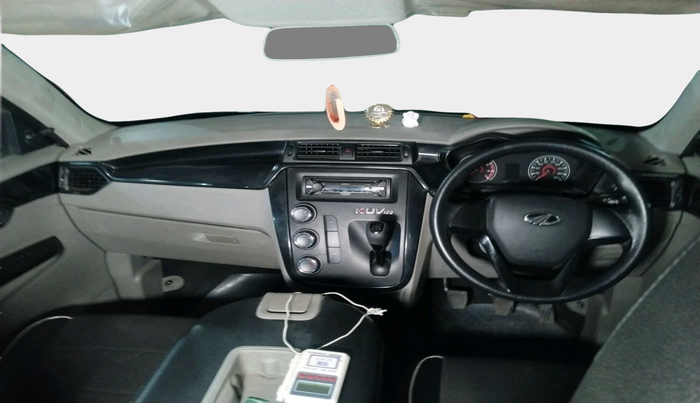 2016 Mahindra Kuv100 K4 6 STR, Petrol, Manual, 75,939 km, interior