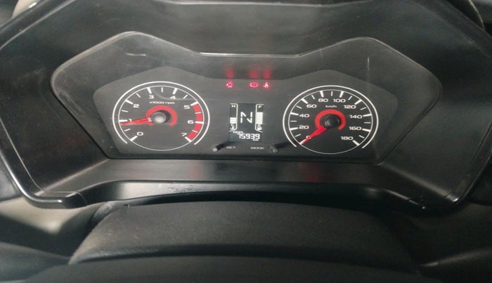 2016 Mahindra Kuv100 K4 6 STR, Petrol, Manual, 75,939 km, interior