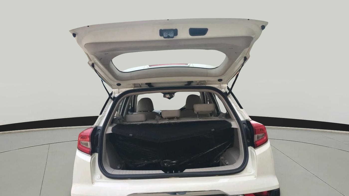 2021 Mahindra XUV300 W8 (O) 1.2 PETROL, Petrol, Manual, 30,500 km, exterior
