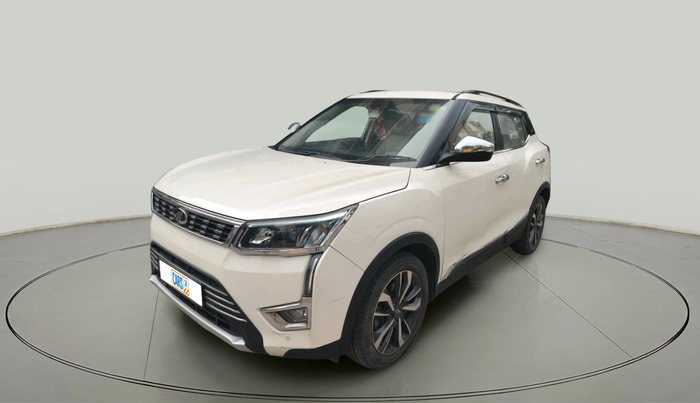 2021 Mahindra XUV300 W8 (O) 1.2 PETROL, Petrol, Manual, 28,893 km, exterior