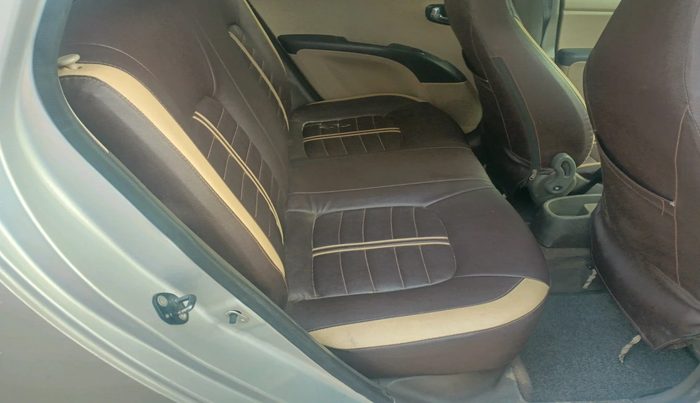 2012 Hyundai i10 MAGNA 1.2, Petrol, Manual, 1,05,570 km, interior