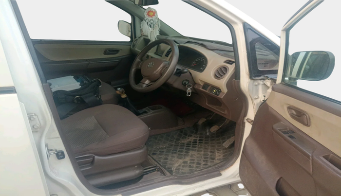 2010 Maruti Zen Estilo LXI, Petrol, Manual, 1,93,092 km, interior