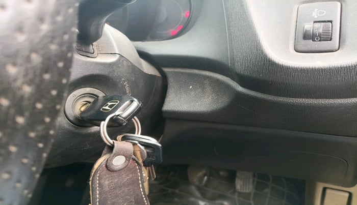 2015 Honda Amaze 1.2L I-VTEC S, Petrol, Manual, 1,22,088 km, interior