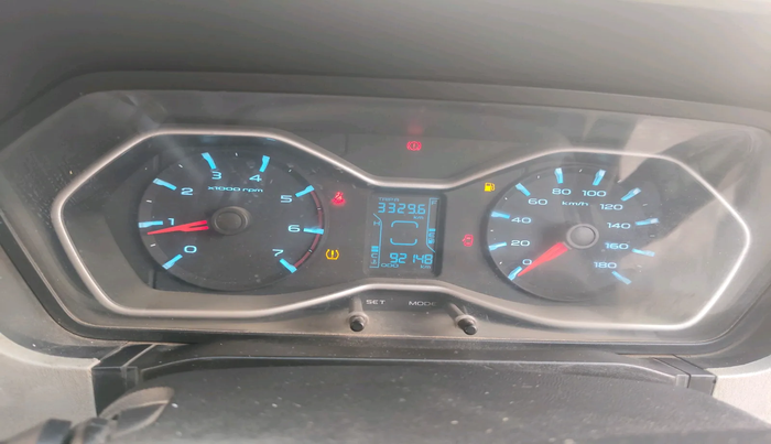 2018 Mahindra Scorpio S11 2WD, Diesel, Manual, 92,148 km, interior