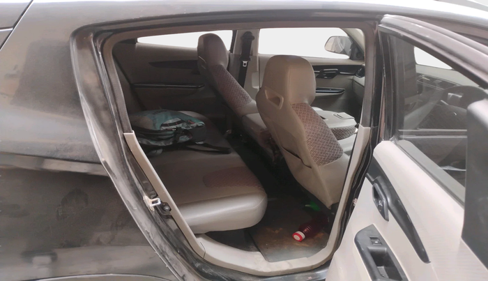 2016 Mahindra Kuv100 K4 D 6 STR, Diesel, Manual, 99,692 km, interior