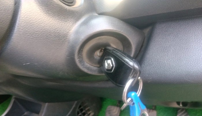 2016 Renault Kwid RXT 0.8, Petrol, Manual, 92,357 km, interior