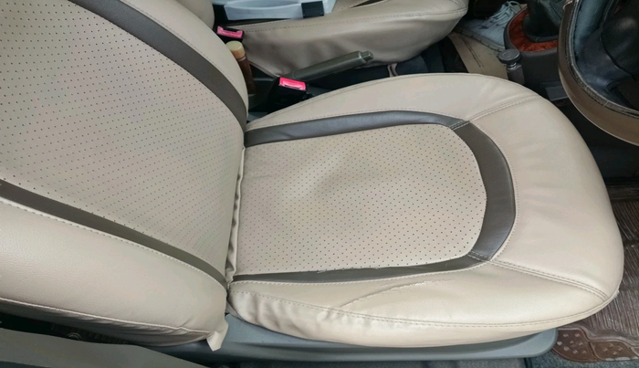 2011 Hyundai i10 MAGNA 1.2, Petrol, Manual, 49,943 km, interior