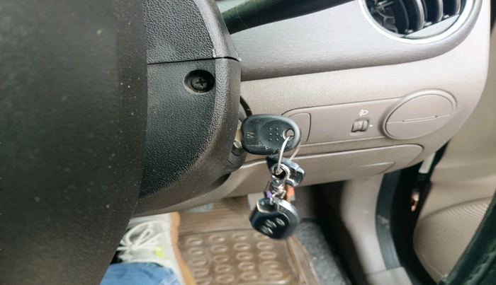 2011 Hyundai i10 MAGNA 1.2, Petrol, Manual, 49,943 km, interior