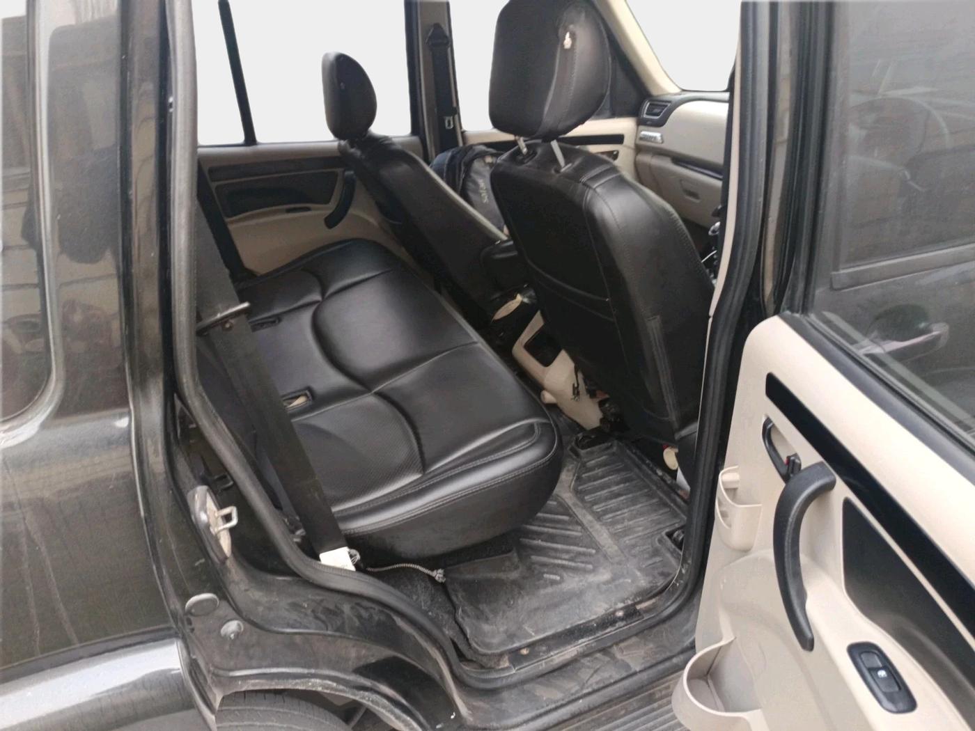 2022 Mahindra SCORPIO CLASSIC S11 7STR, Diesel, Manual, 96,302 km, interior