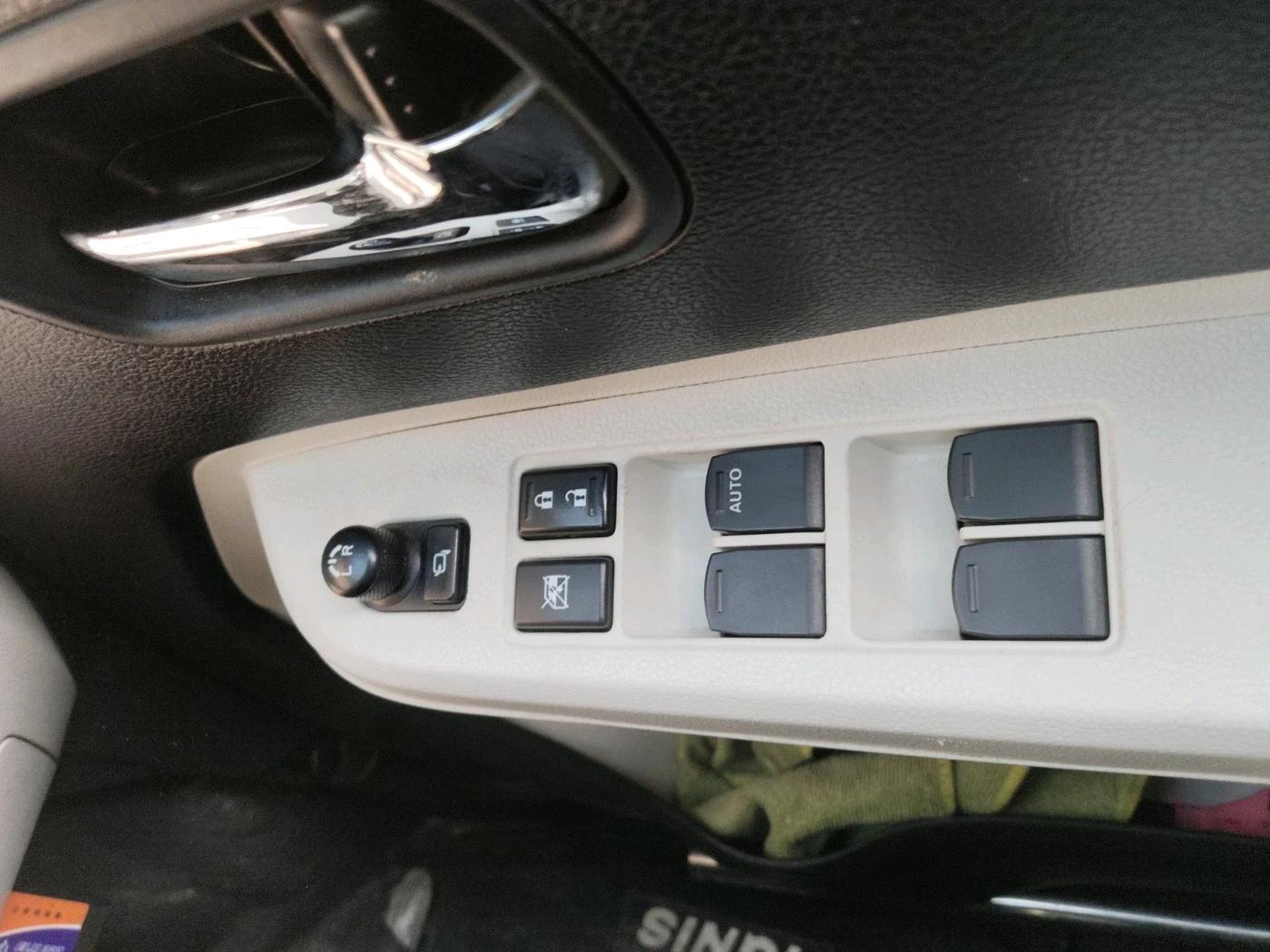 2023 Maruti IGNIS ZETA 1.2, Petrol, Manual, 21,584 km, interior