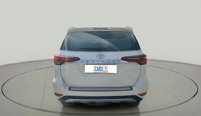 2022 Toyota Fortuner 4X2 AT 2.8 DIESEL, Diesel, Automatic, 1,00,500 km, exterior