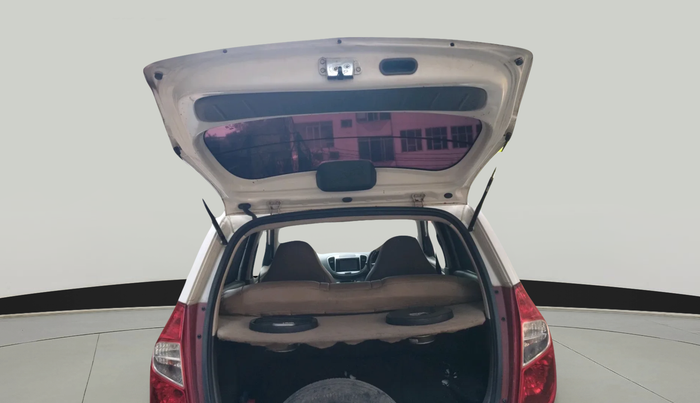 2014 Hyundai i10 MAGNA 1.1, Petrol, Manual, 2,00,000 km, exterior