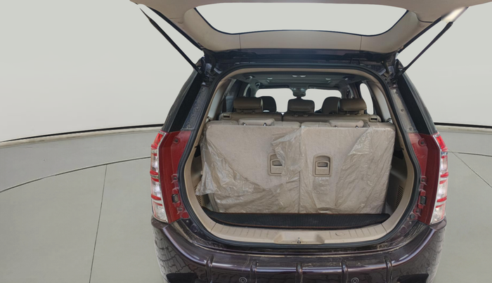 2016 Mahindra XUV500 W10 1.99, Diesel, Manual, 1,31,583 km, exterior