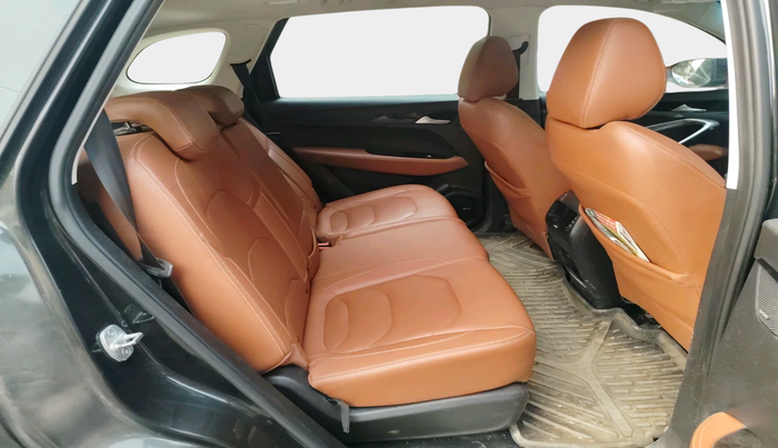 2021 MG HECTOR PLUS SELECT 2.0 DIESEL TURBO MT 7-STR, Diesel, Manual, 80,403 km, interior