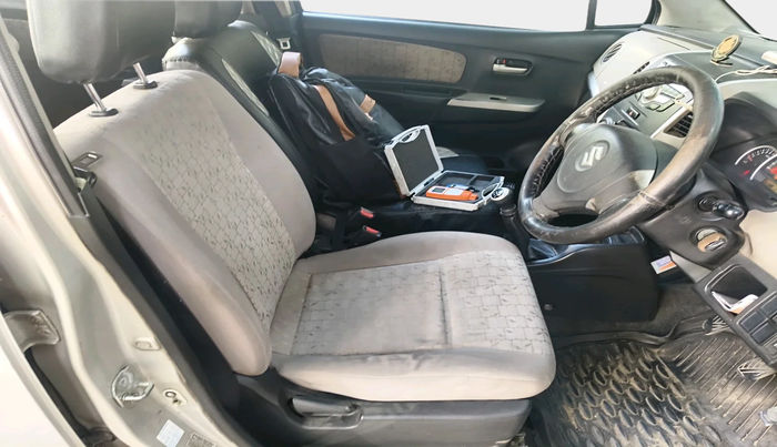 2014 Maruti Wagon R 1.0 VXI, Petrol, Manual, 2,09,237 km, interior