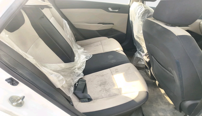 2019 Hyundai Verna 1.6 VTVT SX, Petrol, Manual, 39,576 km, interior