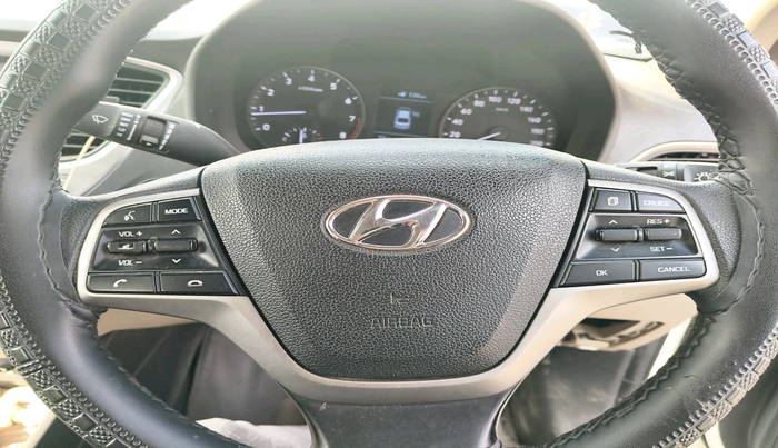2019 Hyundai Verna 1.6 VTVT SX, Petrol, Manual, 39,576 km, interior