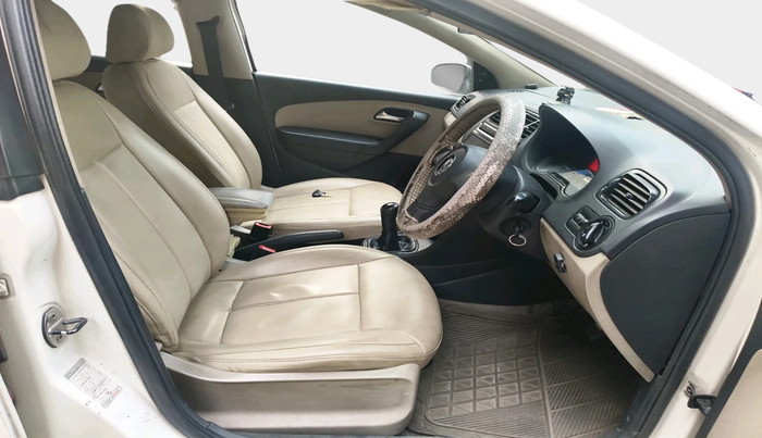 2012 Volkswagen Polo TRENDLINE 1.2L PETROL, Petrol, Manual, 1,13,525 km, interior