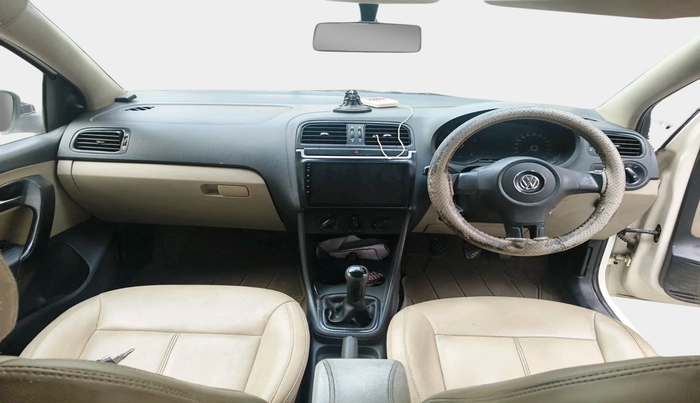 2012 Volkswagen Polo TRENDLINE 1.2L PETROL, Petrol, Manual, 1,13,525 km, interior