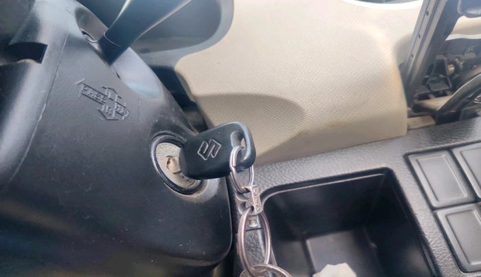 2013 Maruti Wagon R 1.0 LXI CNG, Petrol, Manual, 1,12,462 km, interior