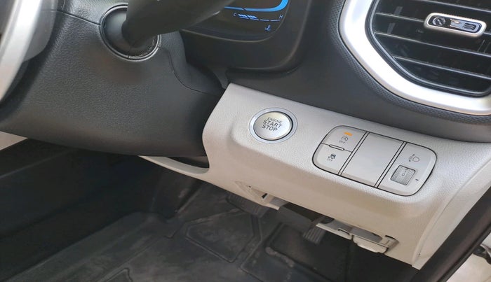 2023 Hyundai VENUE SX (O) 1.0 TURBO DCT, Petrol, Automatic, 21,290 km, interior