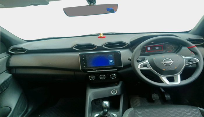 2025 Nissan MAGNITE N-Connecta B4D 1.0 Petrol AMT, Petrol, Automatic, 509 km, interior