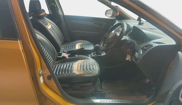 2016 Maruti Vitara Brezza ZDI, Diesel, Manual, 1,06,725 km, interior