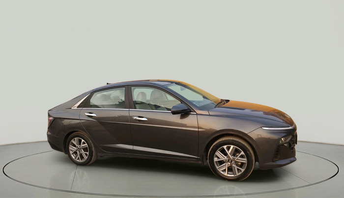 2024 Hyundai Verna SX 1.5 l MPI, Petrol, Manual, 2,568 km, exterior