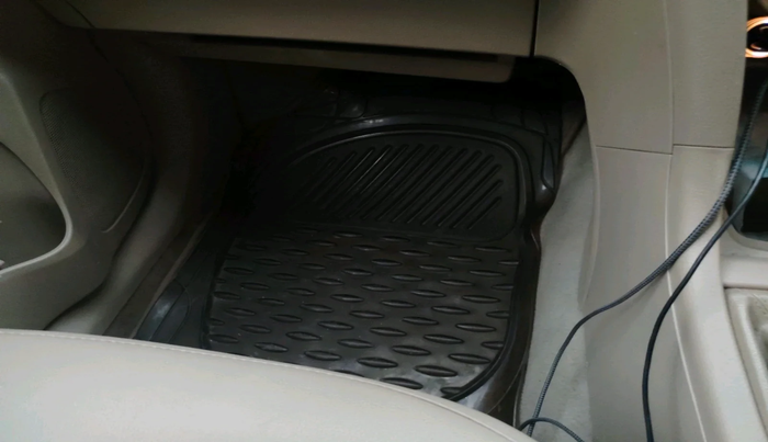 2012 Maruti Ertiga ZXI, Petrol, Manual, 88,365 km, interior