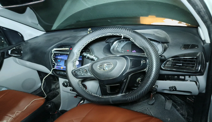 2020 Tata Tiago XZ PETROL, Petrol, Manual, 70,910 km, interior