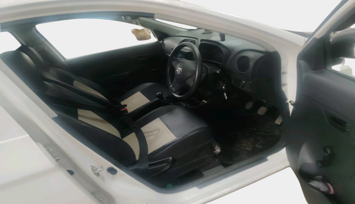 2024 Maruti Alto K10  LXi CNG, Petrol, Manual, 17,044 km, interior