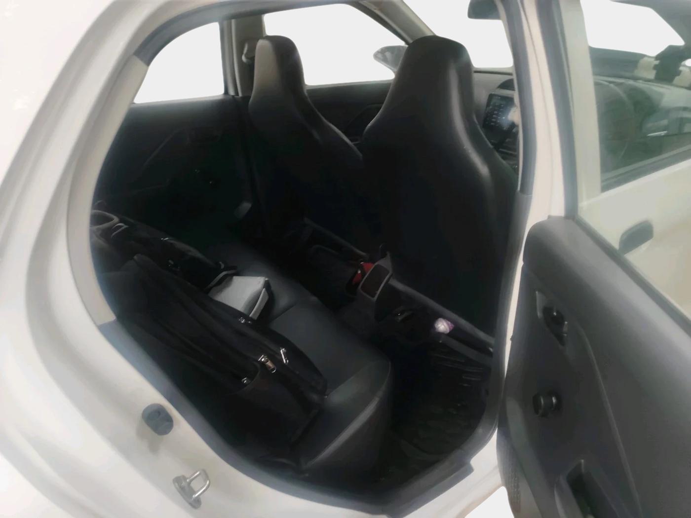 2024 Maruti Alto K10  LXi CNG, Petrol, Manual, 17,044 km, interior