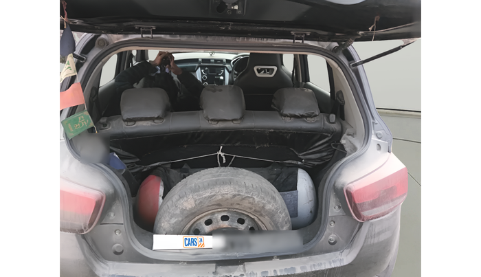 2016 Mahindra Kuv100 K8 6 STR, Petrol, Manual, 1,02,870 km, exterior