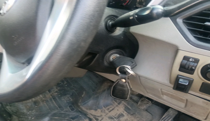 2016 Mahindra Kuv100 K8 6 STR, Petrol, Manual, 1,02,870 km, interior