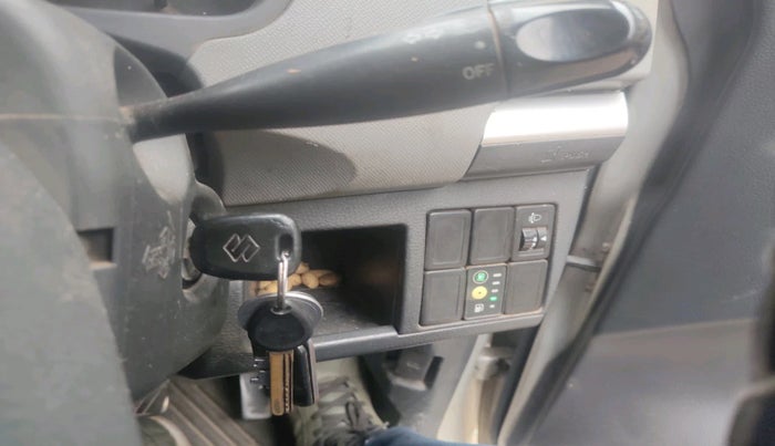 2011 Maruti Wagon R 1.0 LXI CNG, CNG, Manual, 95,000 km, interior