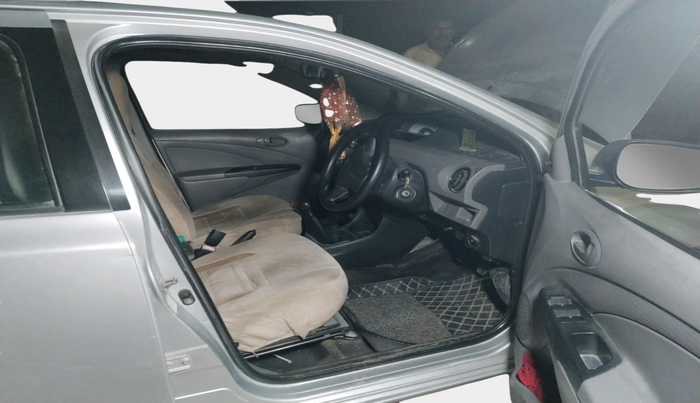 2011 Toyota Etios G, Petrol, Manual, 81,979 km, interior