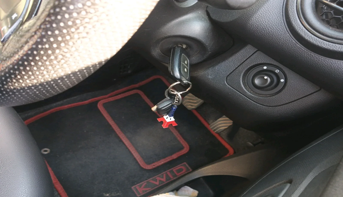 2023 Renault Kwid RXT 1.0 AMT, Petrol, Automatic, 12,112 km, interior