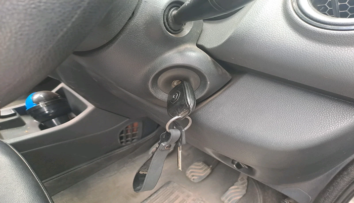 2016 Renault Kwid RXT 0.8, Petrol, Manual, 54,555 km, interior