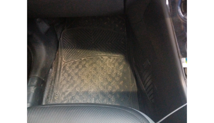 2024 Tata NEXON Smart Plus 1.2 Revotron 6 AMT, Petrol, Automatic, 14,456 km, interior