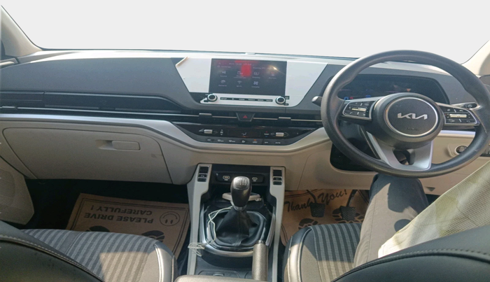 2022 KIA CARENS PRESTIGE PLUS 1.4 PETROL 7 STR, Petrol, Manual, 33,212 km, interior