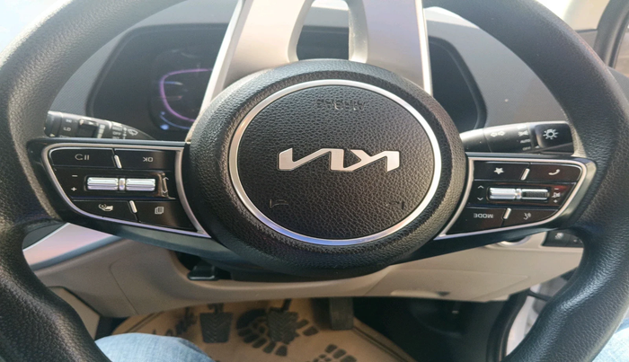 2022 KIA CARENS PRESTIGE PLUS 1.4 PETROL 7 STR, Petrol, Manual, 33,212 km, interior