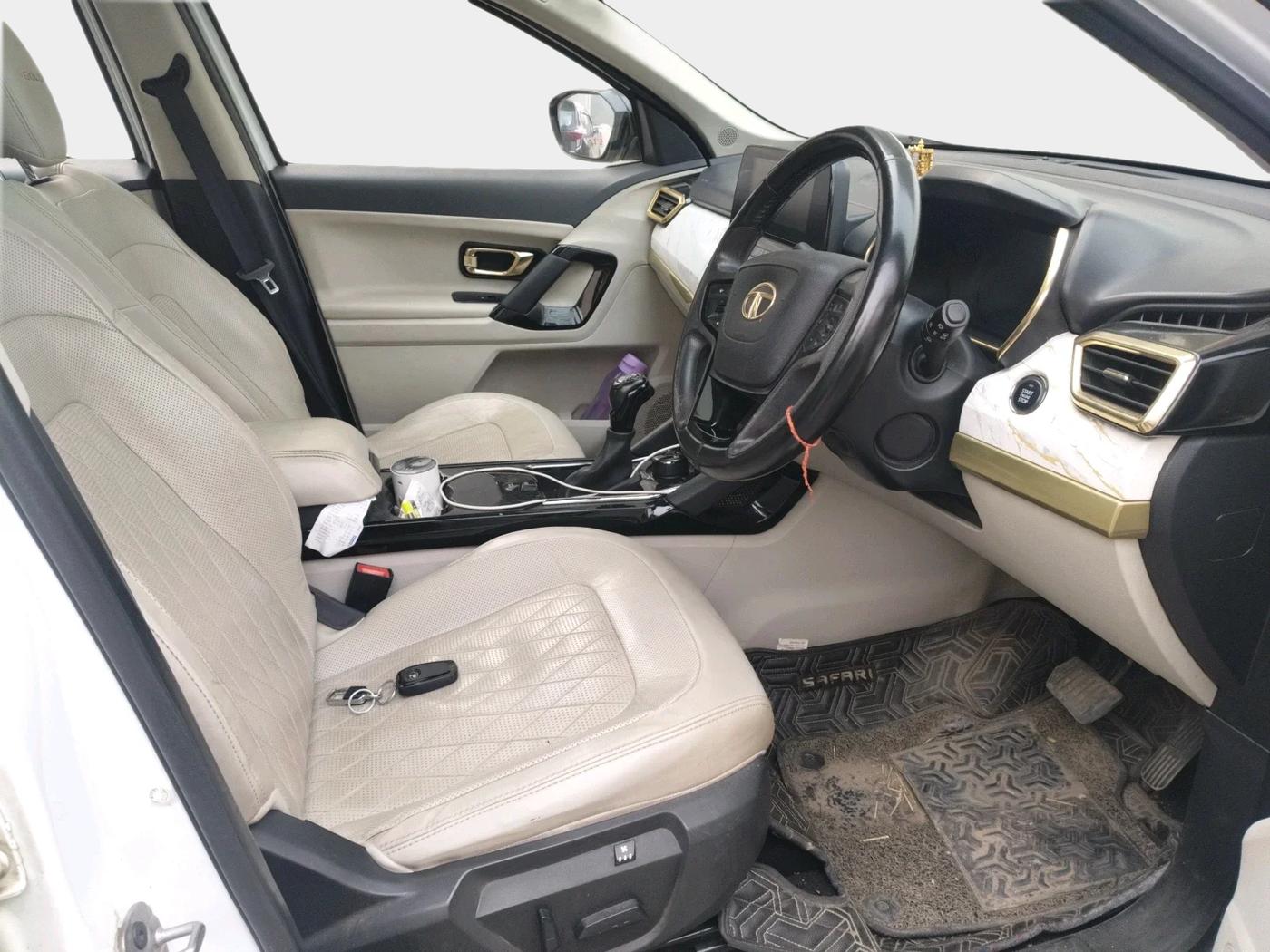 2022 Tata Safari XZA PLUS GOLD, Diesel, Automatic, 92,914 km, interior