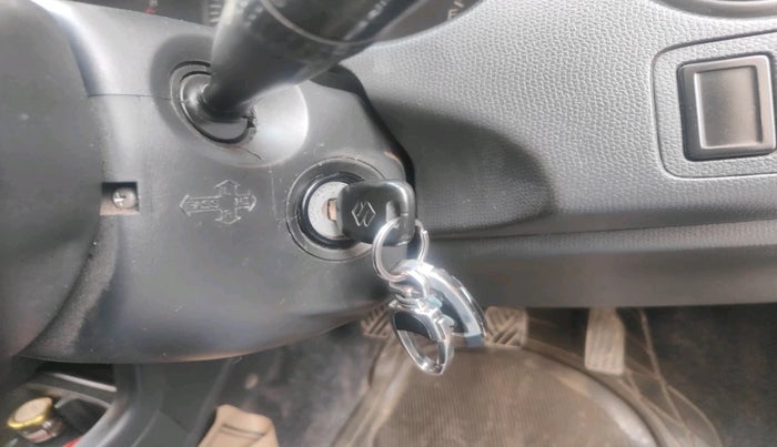 2011 Maruti Swift Dzire LXI, Petrol, Manual, 1,34,370 km, interior